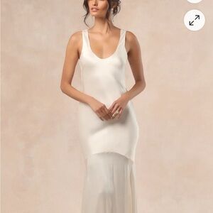 Lulu's White Sheath Maxi Dress V-Neck Sleeveless